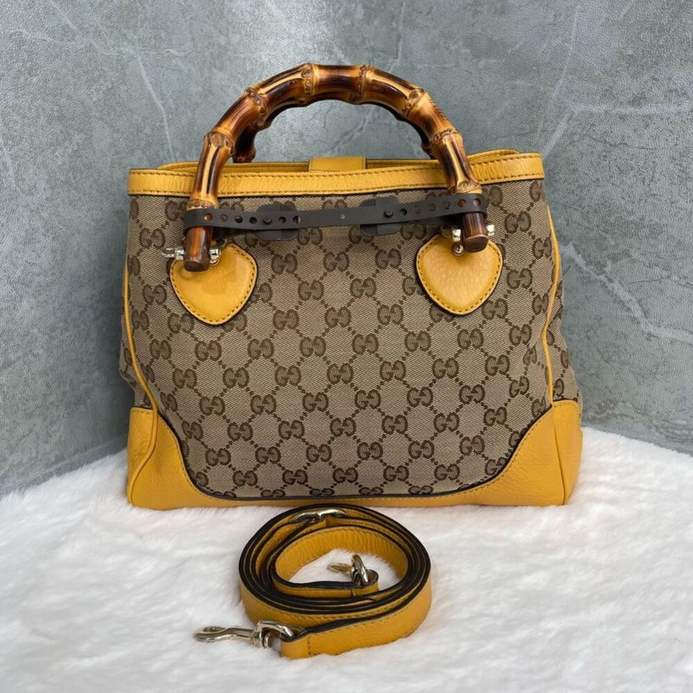 Gucci Women Pre-Loved Bag Very Good Condition